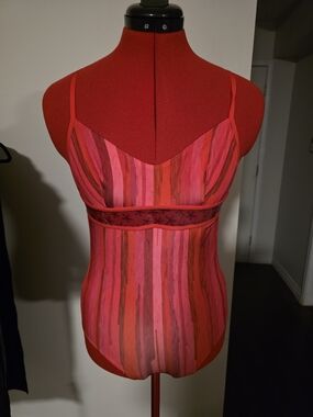 NWOT La Perla Red Patterned One Piece Swimsuit With Semi Clear Starfish Band